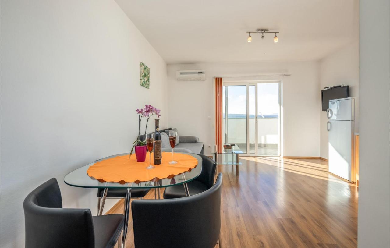 Stunning Apartment In Crikvenica With Wifi المظهر الخارجي الصورة