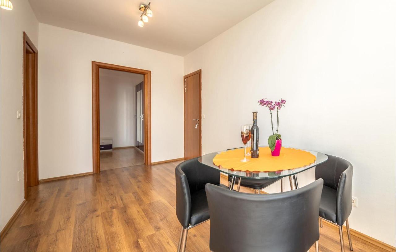Stunning Apartment In Crikvenica With Wifi المظهر الخارجي الصورة