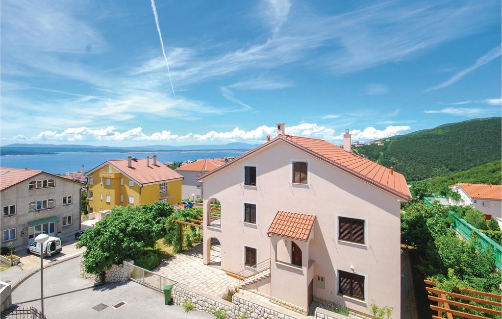 Stunning Apartment In Crikvenica With Wifi المظهر الخارجي الصورة